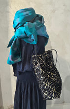 Load image into Gallery viewer, EN SHALLA-FOOD BAG - BLACK SARKLE