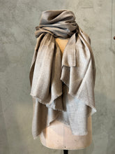 Load image into Gallery viewer, PASHMINA SHAWL - NATURAL 3