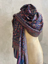 Load image into Gallery viewer, HAND-LOOMED KANNI MERINO WOOL SHAWL - BLACK