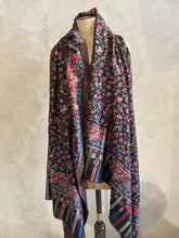 Load image into Gallery viewer, HAND-LOOMED KANNI MERINO WOOL SHAWL - BLACK