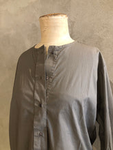 Load image into Gallery viewer, KRISTENSEN DU NORD_STRETCH COTTON POPLIN SHIRT C-326 _STONE