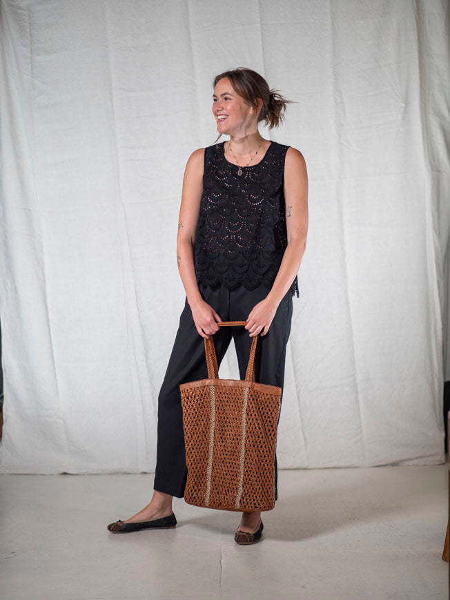 KANDIS_ COTTON LACE_ BLACK LILLY TOP