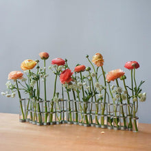 Load image into Gallery viewer, TSE & TSE ASSOCIATES LITTLE APRIL VASE