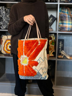 EN SHALLA HAND-EMBROIDERED, RECYCLED TOTE - ORANGE