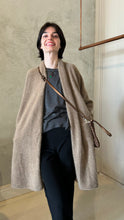 Load image into Gallery viewer, C.T.PLAGE _V NECK JUMPER
