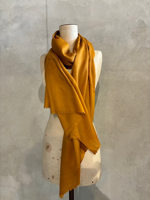 CASHMERE_STOLE_SAFFRON