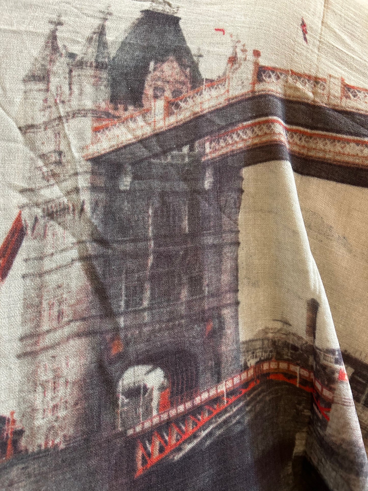 DIGITALLY PRINTED MERINO WOOL SCARF_ LONDON BRIDGE