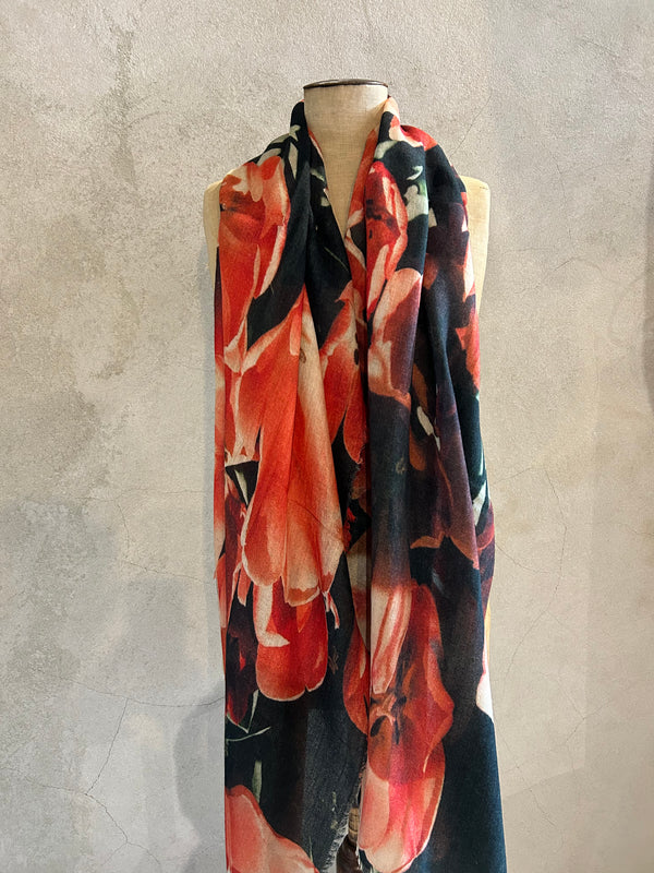 DIGITALLY PRINTED MERINO WOOL SCARF_ ROSES