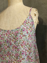Load image into Gallery viewer, KANDIS COTTON SLIP_MEDIUM LENGTH_LIBERTY PRINT
