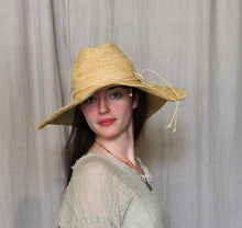 Load image into Gallery viewer, MADE IN MADA - AZIZ HAT
