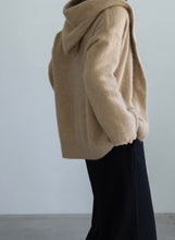Load image into Gallery viewer, C.T.PLAGE RACCOON FOX HOODED CARDIGAN  -BLACK
