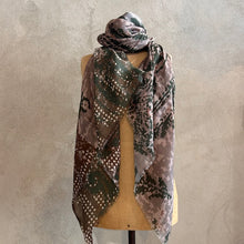 Load image into Gallery viewer, DIGITALLY PRINTED MERINO WOOL SCARF_ AW26_08
