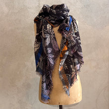Load image into Gallery viewer, DIGITALLY PRINTED MERINO WOOL SCARF_ AW26_12
