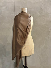Load image into Gallery viewer, CASHMERE_STOLE_MOCCHA
