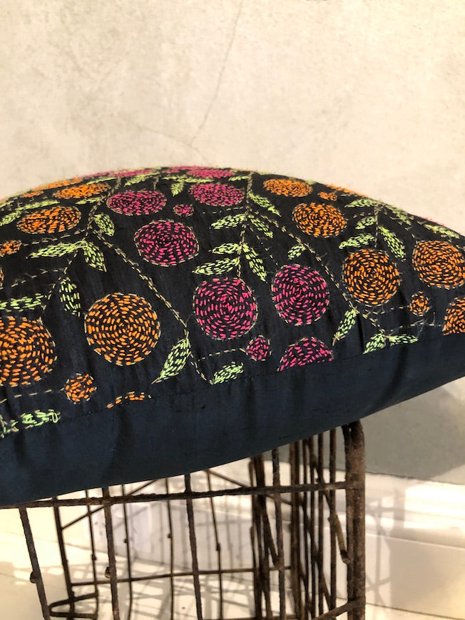 KANDIS KANTHA SILK CUSHION