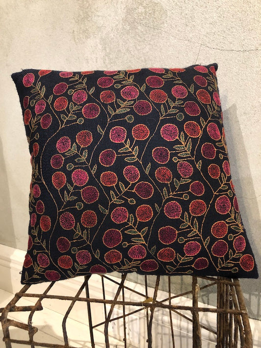 KANDIS KANTHA SILK CUSHION