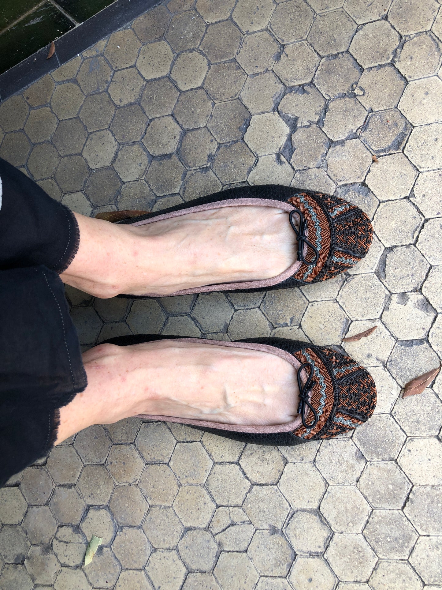 MEHER KAKALIA LEATHER BEADED BALLERINAS - SNAKE BLACK - NAMIB