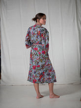 Load image into Gallery viewer, CHINOISERIE ORGANIC COTTON KIMONO_BLUE GREY
