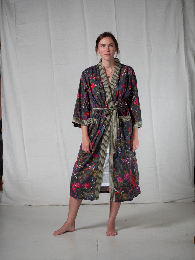 CHINOISERIE ORGANIC COTTON KIMONO_WASHED BLACK