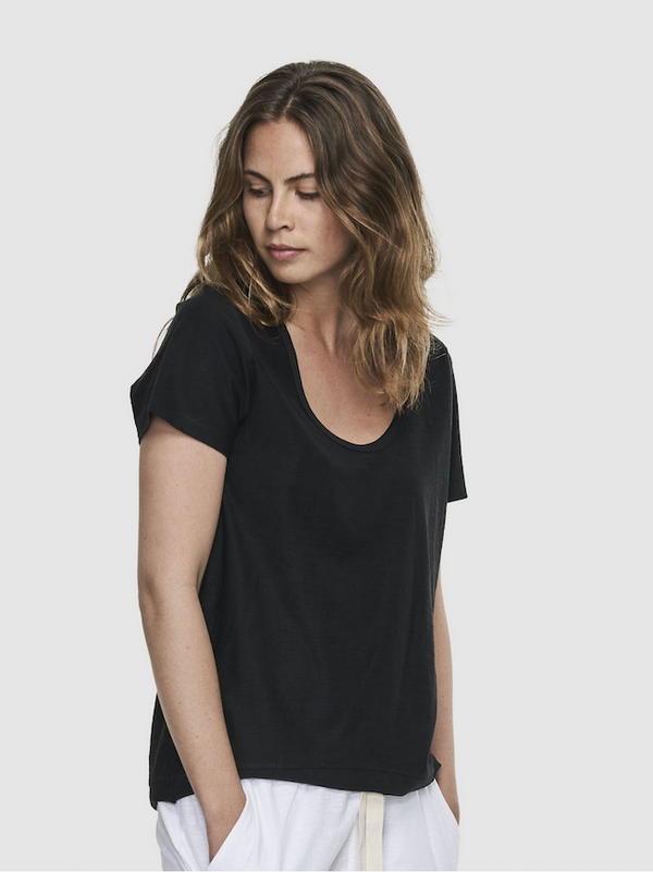 CLOTH & CO SLUB SHORT SLEEVE SCOOP NECK TEE_BLACK